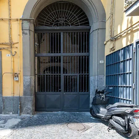 Casa Megaride * Nápoles